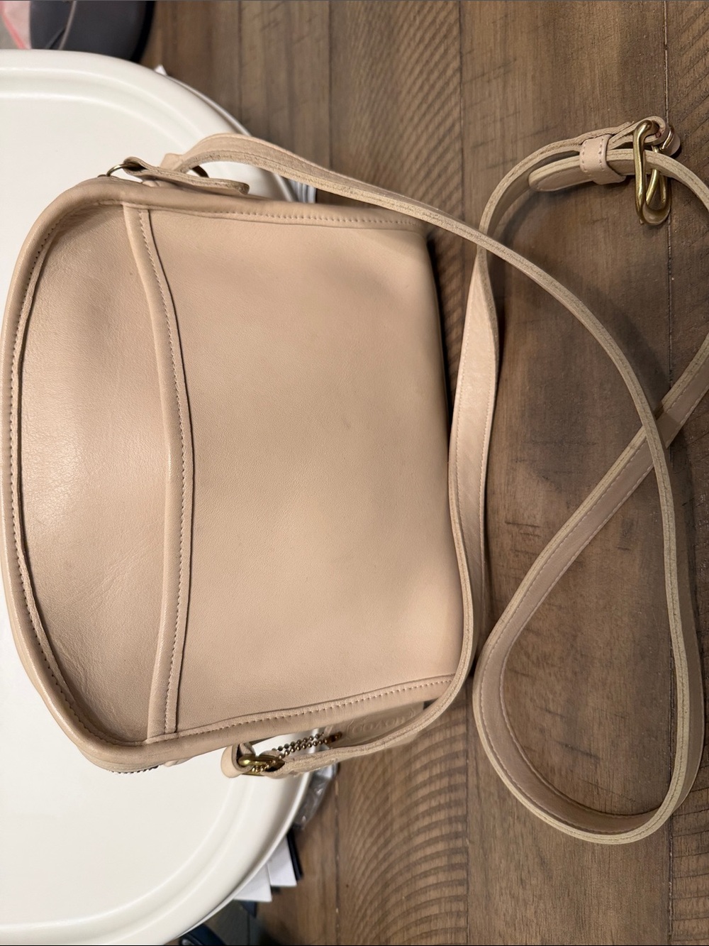 Vintage Coach Metropolis in Bone Crossbody Leather Bag